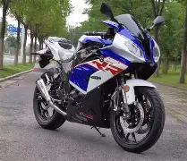 九游娱乐-渝州雷霆队鏖战燕山金雕队，摩托车赛季后赛小胜，替补奇兵立功。赛季拐点或已出现的简单介绍